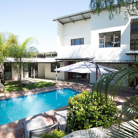 Montebello Guesthouse 温特和克 外观 照片